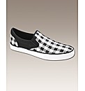 Label J Slip On Pump Standard Fit