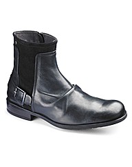 Base Buckle Boots