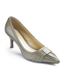 Viva La Diva Court Shoe E Fit