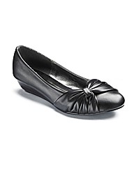 The Shoe Tailor Wedge Shoes EEE