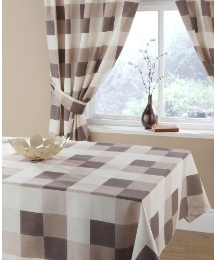 Normandy Kitchen Tablecloth & Napkins