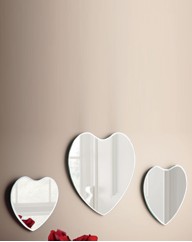 Set Of 3 Heart Mirrors