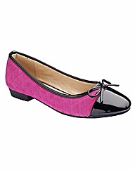 Natures Own Quilted Ballerina Pumps E