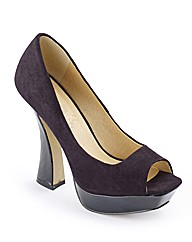Flared Heel Court Shoes D Fit
