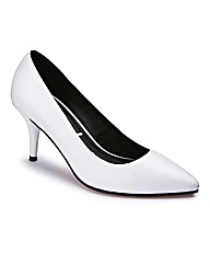 Pointed Court Shoes E Fit