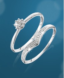 9 Carat White Gold Diamond Ring Set