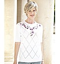 Round Neck Sweater With Diamond Pattern