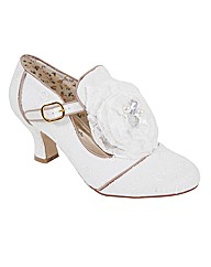Perfect Dorothy Vintage Court Shoe