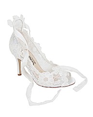 Perfect Violet Lace Peep Toe Court