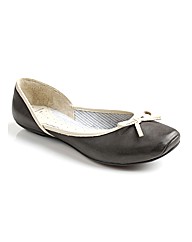 J Shoes Dita Ballerina Pumps