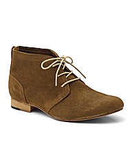 J Shoes Sloan Chukka Boots