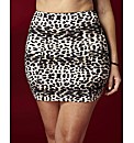 Naturally Close Control Skirt