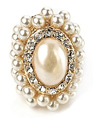 Petal Dolls Gold Pearl Ring