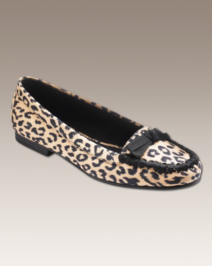 leopard print pumps