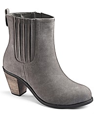 Simply Be Heeled Chelsea Boot EEE Fit