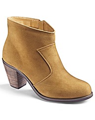 Simply Be Plain Cowboy Ankle Boot EEE Fi