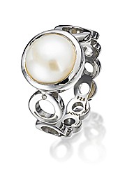 Hot Diamonds Pearl Circle Ring