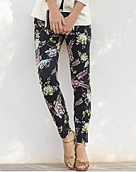 Passport Printed Cropped Trousers
