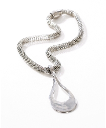 Gray & Osbourn Magnetic Pendant Necklace