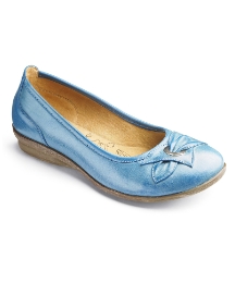 Nature's Own Slip-on Shoes EEE Fit