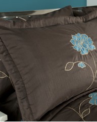 Natalia Pillowshams