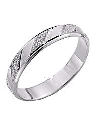 9 Carat Gold Detailed Wedding Ring