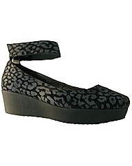 Riva Bali Leopard Sandal