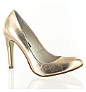 Marta Jonsson gold leather court