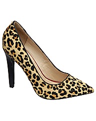 Ravel Kathryn court shoe