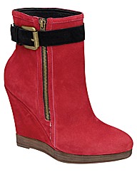 Ravel Keeley  wedge ankle boot