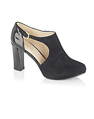 Naturalize Haberton Formal Shoes