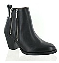 Marta Jonsson black leather ankle boot
