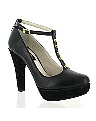 Marta Jonsson black leather court