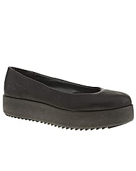 schuh Cabe Platform Pump