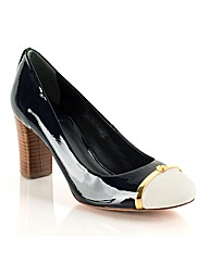 Tory Burch Pacey Pump Court