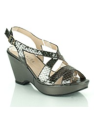 Daniel Geraldine Sandal