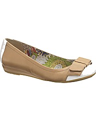 Hush Puppies Swan Skimmer BW Shoe