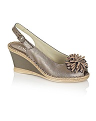 Lotus Raza Casual Sandals