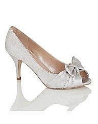 Lotus Lehman Formal Shoes