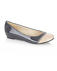 Naturalize Nehara Casual Shoes