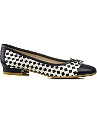 Van Dal Shillington Womens Pump Court
