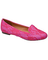 Ravel Louisa      Fuchsia Lace Slip on