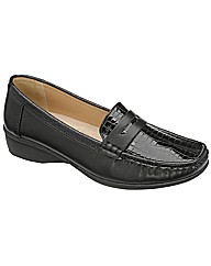 Trueform Croc Loafer
