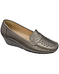 Trueform Wedge Loafer