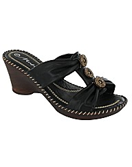 Manfield 3 Button Wedge