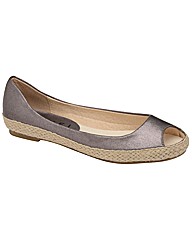 Ravel Lydia slip on
