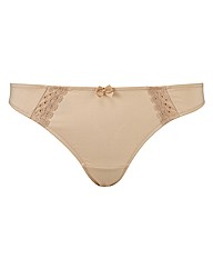Cleo Juna Thong