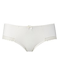 Cleo Juna Brief