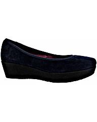 Riva Manakin Suede Pump