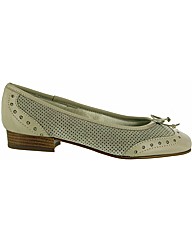 Riva Punched Brogue Shoe